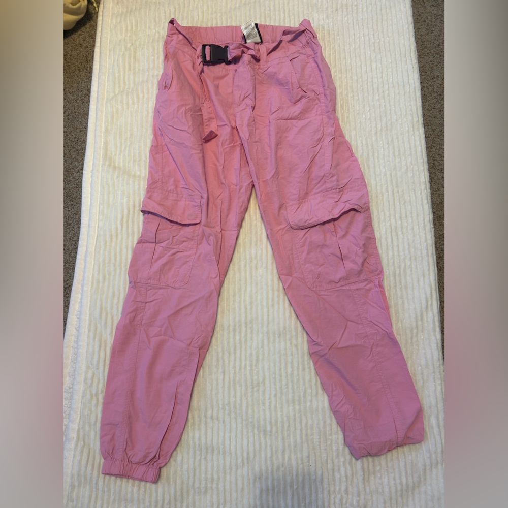 Puffer cargo pants. Bright pink